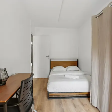 Duplex Apartment Downtown With Parking Cergy Exterior photo