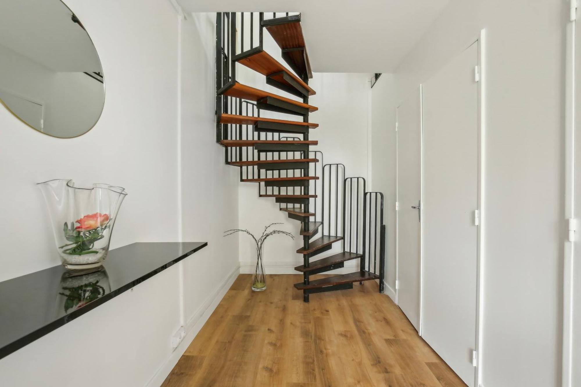 Duplex Downtown With Parking Apartment *
